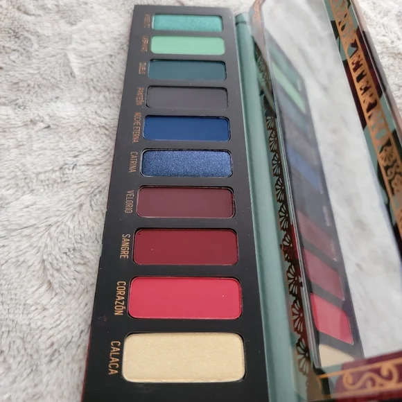 Muerte Eyeshadow Palette Melt Cosmetics - Picture 6 of 13